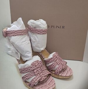 NIB Donald Pliner Trixee Crocco Leather Ankle Strap Wedge Espadrille Sandals